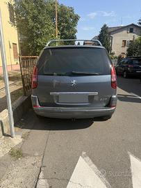 MONOVOLUME PEUGEOT 807 hdi