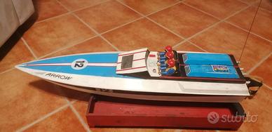 Motoscafo radiocomandato motore a scoppio