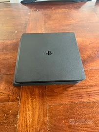 Playstation 4 Slim con 10 giochi