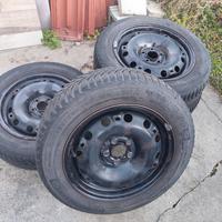 pneumatici invernali Michelin 185/60 R15+ cerchi