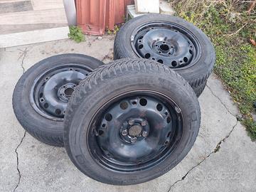 pneumatici invernali Michelin 185/60 R15+ cerchi