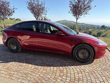 Tesla Model 3 Highland Long Range RWD ROSSO ULTRA