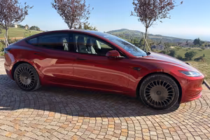Tesla Model 3 Highland Long Range RWD ROSSO ULTRA