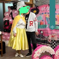 Allestimento festa adulti tema anni 50  "Grease"