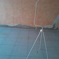 Piedistallo per gabbietta