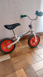 bicicletta senza pedali 