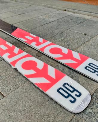 HEAD Kore 99 W misura 153 cm NUOVI Sci Freeride