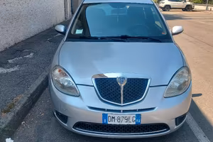 Lancia Ypsilon 1.2 Argento
