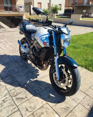 Suzuki GSR 600