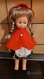 Bambola Effe cappuccetto rosso vintage