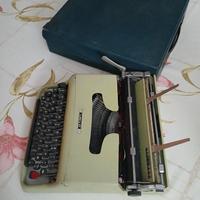 Olivetti Lettera 22 - Seconda Serie Tasti Quadrati
