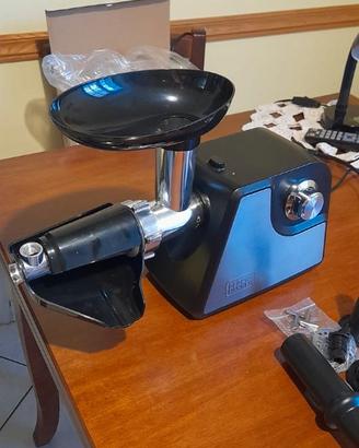 BLACK+DECKER Tritacarne 1000W – Nuovo, garanzia