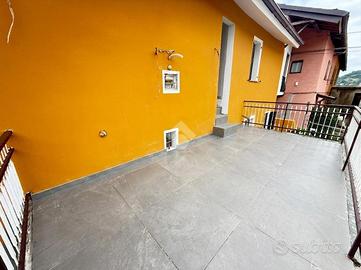 CASA SEMINDIPENDENTE A CALCO
