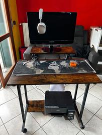 Scrivania PC stile industriale con ruote e rialzo