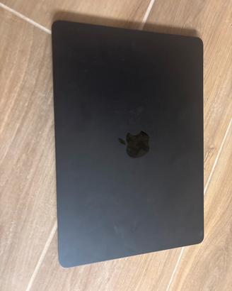 MacBook Air M2 13’