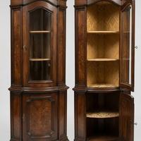 Angoliera Barocca Vetro Bombato in Radica di Noce