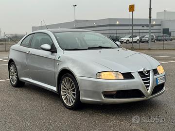 Alfa romeo gt  1.9 mjt 16v stage1 176.000km