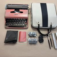 Olivetti Lettera 22 rosa bicolore prima serie