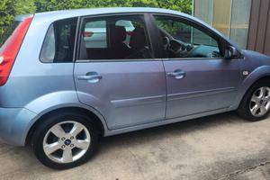 Ford fiesta 2006 1.2 75 cv benzina/metano