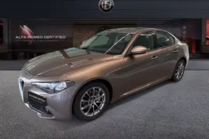 Alfa Romeo Giulia 2.2 Turbo AT8 150CV Super