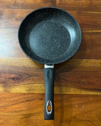 Padella royalty line