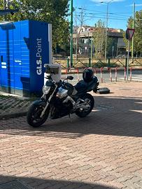 Suzuki GSR 600