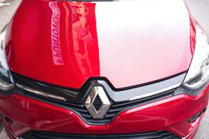 Clio duel