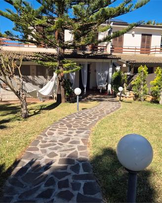 TERRASINI: PORZIONE DI BIFAMILIARE IN RESIDENCE