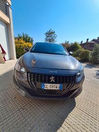 Peugeot 208 PureTech 100 GT 2023