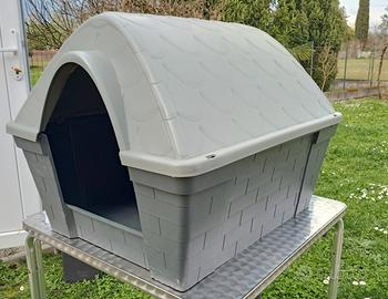 Cuccia media casa molto spaziosa per cane o gatto