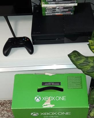 console xbox one 500gb + 12 giochi  joystick