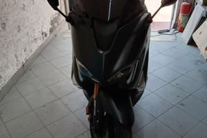YAMAHA T-MAX 530 SX 2018