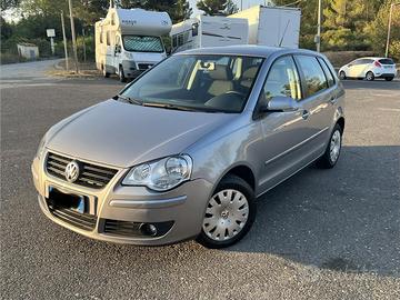 Volkswagen Polo 1.2 Confortline