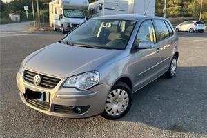 Volkswagen Polo 1.2 Confortline