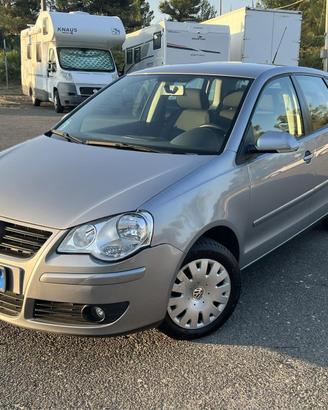 Volkswagen Polo 1.2 Confortline