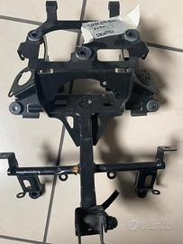 Supporto Fari Anteriori E Tachimetro. yamaha trace