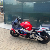 Honda cbr 900 fireblade