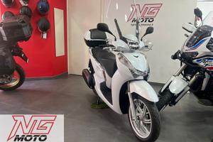 Honda SH 300 FINANZIABILE A 68 EURO/MESE