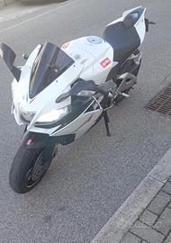 Aprilia Rsv4 2011