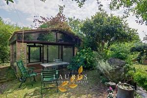 Villa di 395 m² con 5 locali e box auto a Volpago 