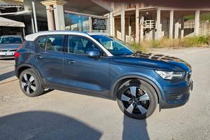 Volvo XC40 D3 AWD Geartronic Momentum