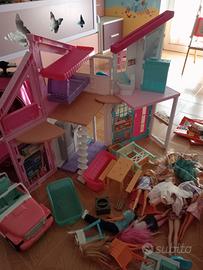Casa barbie con accessori a