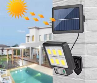 Faro solare led con sensore di movimento 