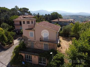 VILLA SINGOLA A OTRICOLI