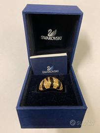 Anello Swarovski con smalto nero e cristalli