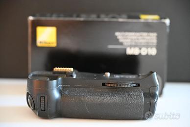 Nikon MB-D10