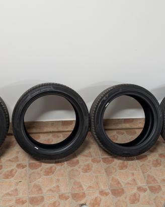 Gomme Estive Bridgestone Turanza 6. 225/45 R18 95Y