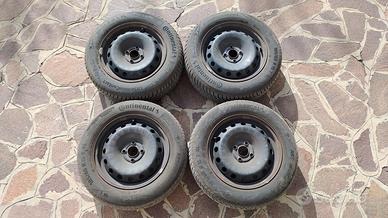 Treno gomme 4 stagioni Grande punto + cerchi