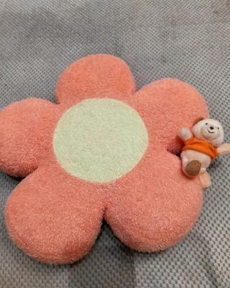 cuscino a fiore con orsetto Marca Orid