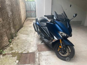 TMax 530 DX 2019